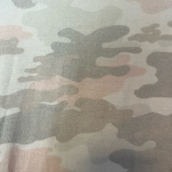 NWT Bixby Nomad Women’s Pastel Camouflage Soft Knit Brushed Crewneck SzL - Picture 7 of 12
